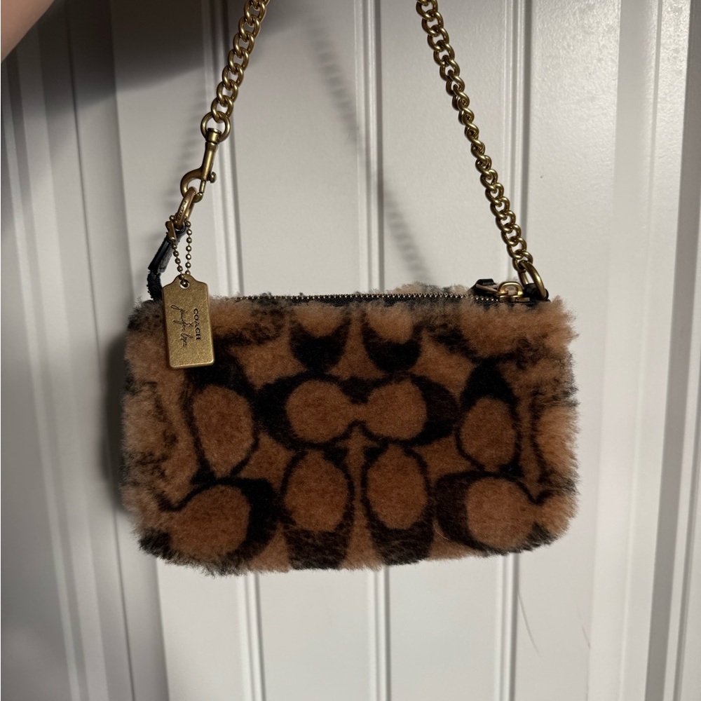 Coach x Jennifer Lopez Nolita 19